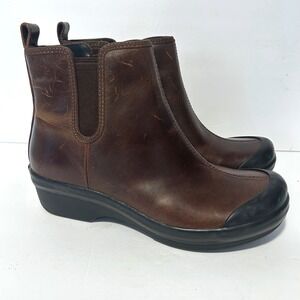 Dansko Vail Chelsea Boots Women 38 7.5 Brown Leather Rubber Toe Ankle Wedge Slip